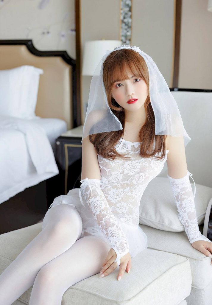图片[1]-不凡迷人着迷尤物 VOL.674 [爱蜜社IMISS摄影]-美图视频小说写真