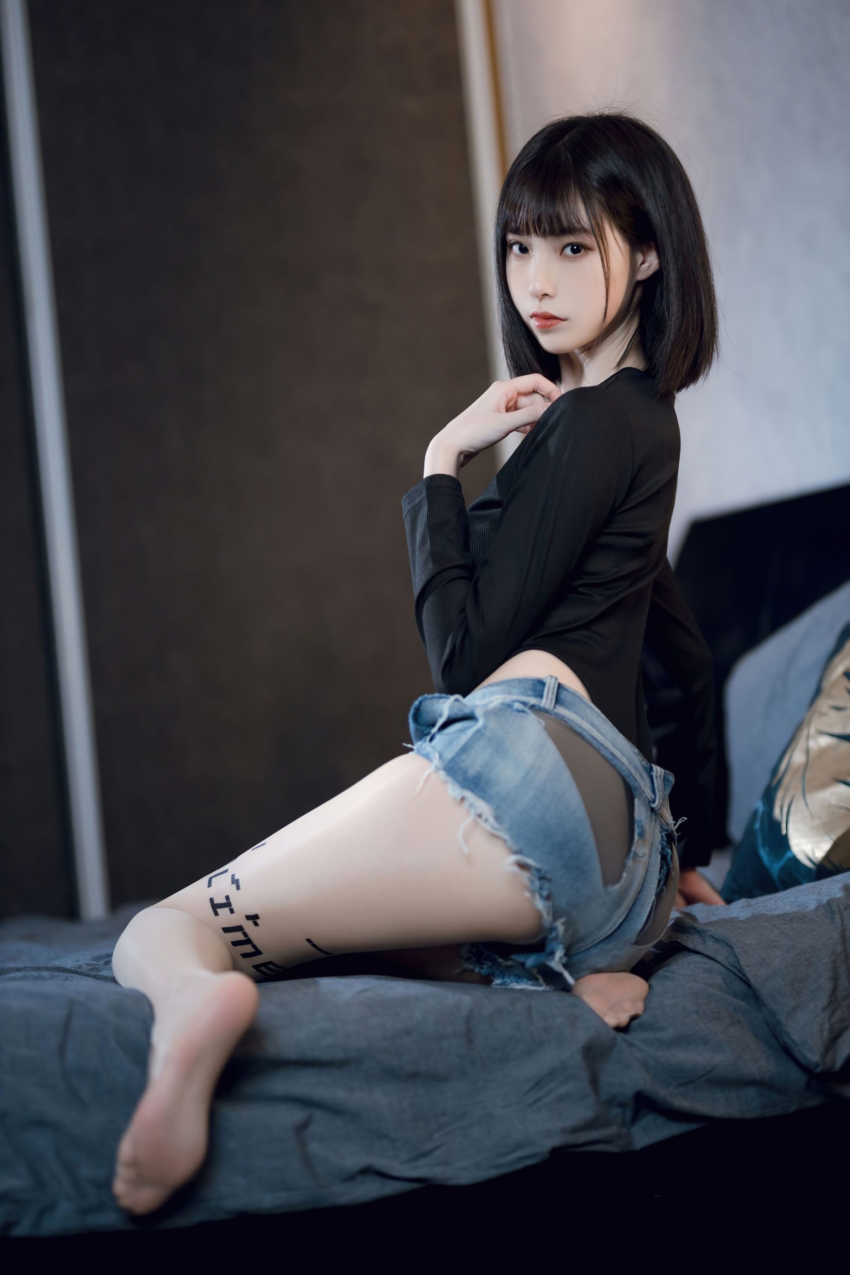 推女郎-网络写真美女許嵐 – 純欲牛仔短褲-美图视频小说写真