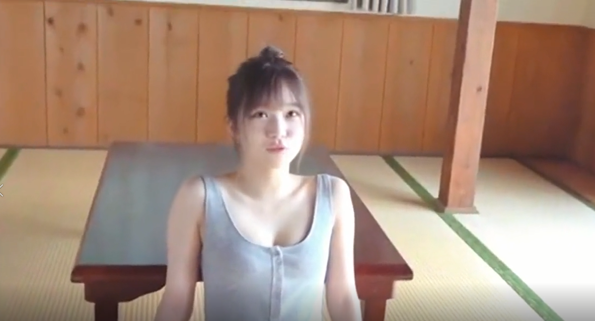 富有弹性的青春感，夏日轻熟风，纯欲天花板！-美图视频写真在线观看